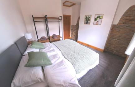 Flexible Accommodation - Newly renovated characterful cottage - Photo 23