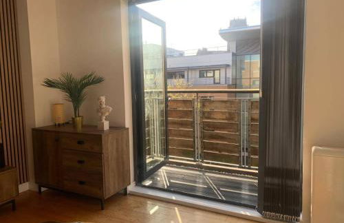 2 Bed Flat - Sleeps 6 - Parking - Wifi - Foto 7