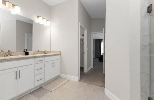 4BR Retreat Near Warm Mineral Springs & Beaches - Foto 33