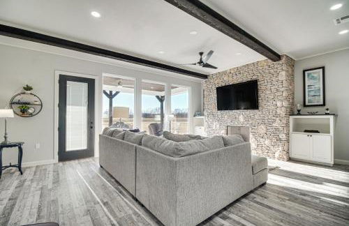 Lake and Sunset Views Spacious Monkey Island Home - Foto 1