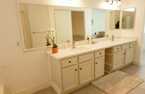 Beautiful Vegas Home Near Strip and Chinatown - Foto 29