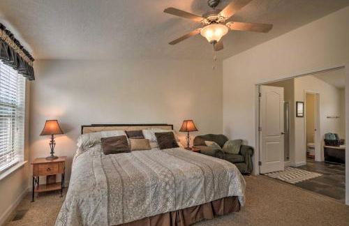 Secluded Boulder House - Next to National Forests! - Foto 17