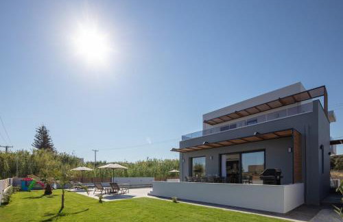 Sunnyside Villas, Just Steps to the Beach & Restaurants, By ThinkVilla - Photo 28