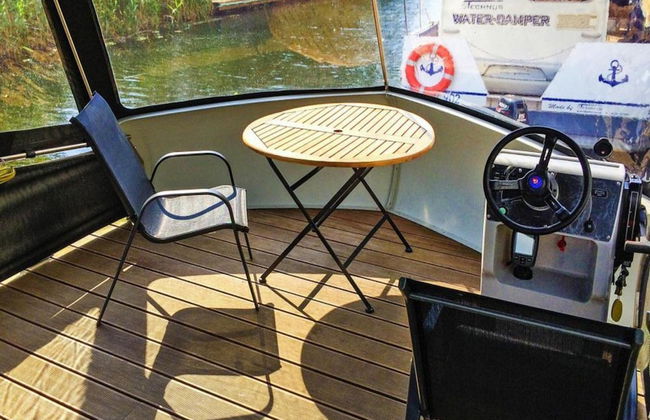 Hausboot auf der Peene, Demmin - Foto 3