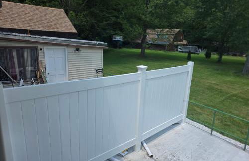 Charming 3 bedroom 2 bath home in Bloomfield with wishing well - Foto 34