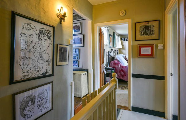 Lovely 4-bed House in Village of Sandhurst - Foto 30