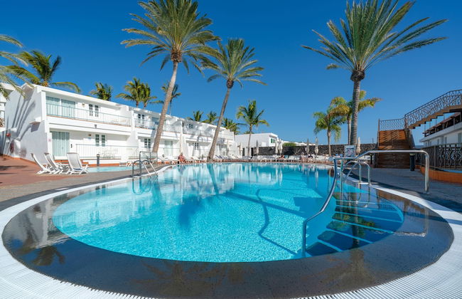 Plus Fariones Apartamentos - Photo 69