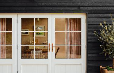 1-bed luxury seafront cabin in heart of Newlyn, Mousehole - Photo 11