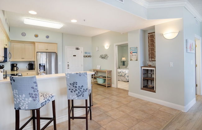 Wondrous Oceanfront Condo with Free Poolside WiFi - Unit 1105 by RedAwning - Foto 21