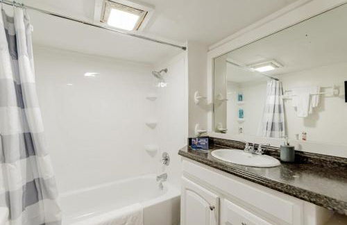 15mins to Downtown- Adorable on Taylor Both Units - Photo 19