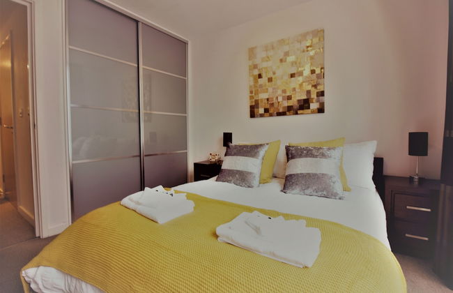 Solace Apartment Milton Keynes - Photo 5