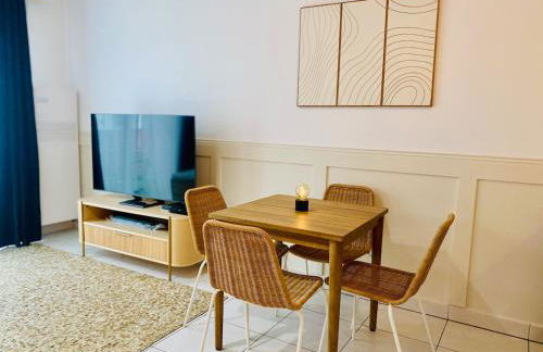 'L'Élégant' Studio Centre, Parking privé, Clim, Terrasse - Foto 19