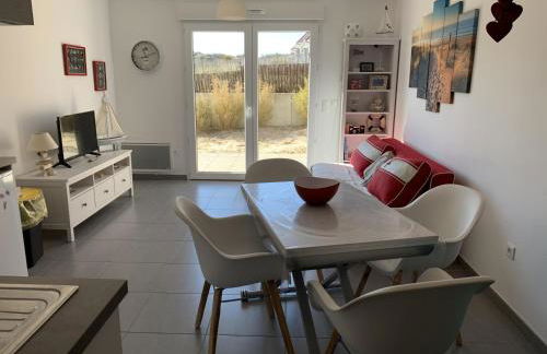 Charmante maisonnette à Quend Plage, 2 chambres, jardinet, parking, proche commodités - FR-1-482-45 - Photo 13