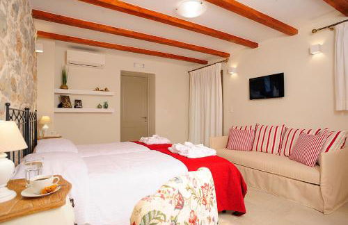 Hawk Villa, Timeless Village Escape with Pool, By ThinkVilla - Photo 23