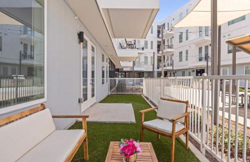 Modern 2BR Poolside Patio Suite in North Austin - Foto 42