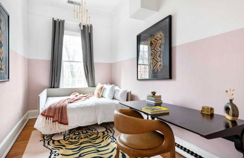 Grand Damn - Photo 72