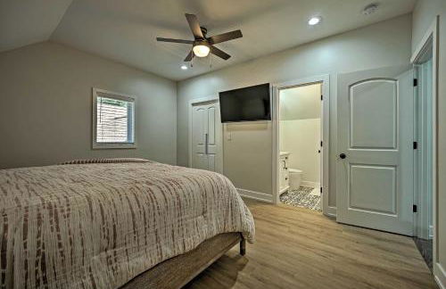 Luxury Family Home with Deck, Swim Spa and Grill! - Foto 16