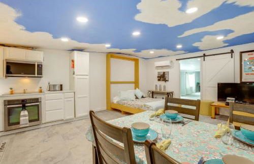 Aircraft Tours! Fly-In Hangar Apt in New Waverly - Foto 6