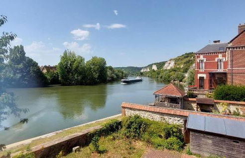 Cozy Apartment In Les Andelys With Wifi - Foto 2