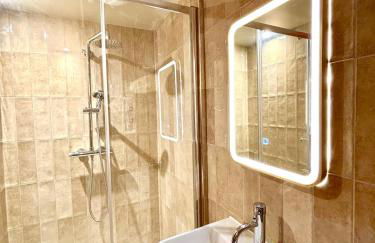 Poole Quay Apartment - Perfect Location - Beatiful Roof Terrace - Free Parking - Photo 18