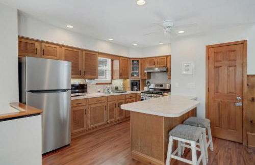 Gorgeous Beach House 2 blocks to the beach, Boardwalk, and amazing Restaurants - Foto 17