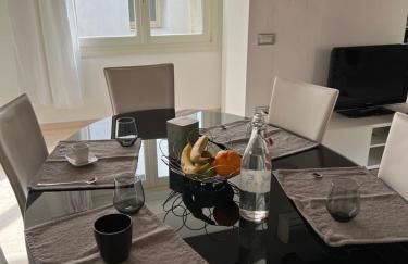 Ca' Del Vecio, in centro storico, Piazza Garibaldi - Foto 34