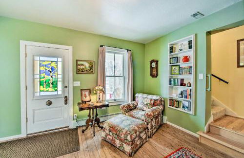 Charming Buena Vista Creekside Home Walk to Main! - Foto 8