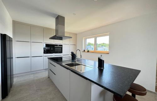 luxuriöse Villa Möwengeflüster - 220qm große Ferienwohnung für bis zu 8 Gästen mit Sauna direkt am Goitzschesee - Foto 11