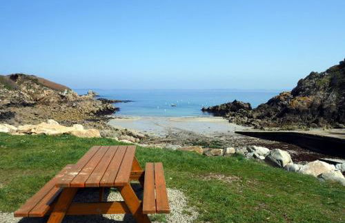 Holiday Home in Brittany near Pointe du Raz - Foto 17