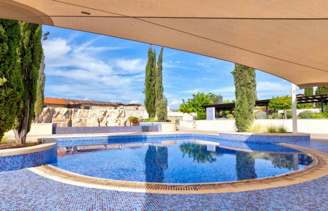 Ground Floor Apartment With Golf and sea Views - Roudias Aphrodite Hills Resort - Foto 5