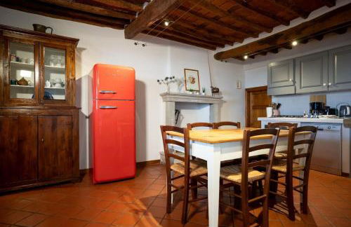 Casale rinnovato immerso nella campagna con splendida piscina privata - Foto 20