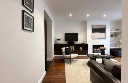 Minimal Designer Home with a Beautiful Garden - Foto 6