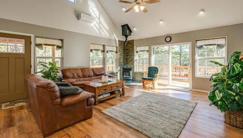 Peaceful Blue Ridge Cabin with Wraparound Deck! - Foto 5