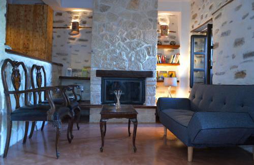 Villa Kotronia - Photo 1