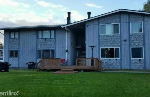 Lovely 3-bedroom rental unit with free parking! - Photo 7