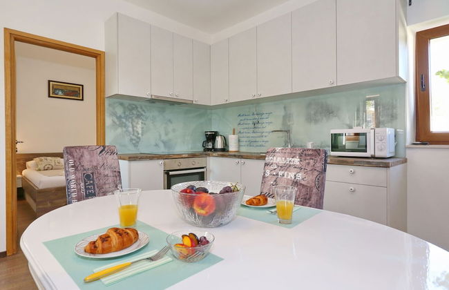 Villa in Prkos With Private Pool and Sea Nearby - Foto 8