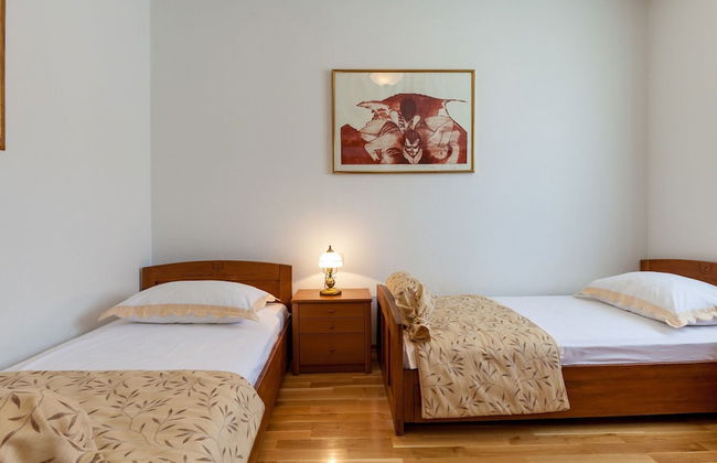 Villa in Sumartin Near the Beach & Ferry Port - Foto 6