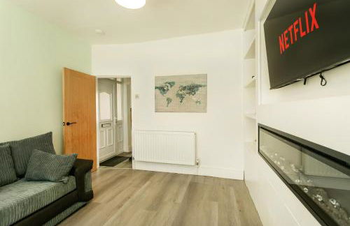 Contractors Stay - Free Parking - Fast WiFi - Sleeps 4 - Foto 9