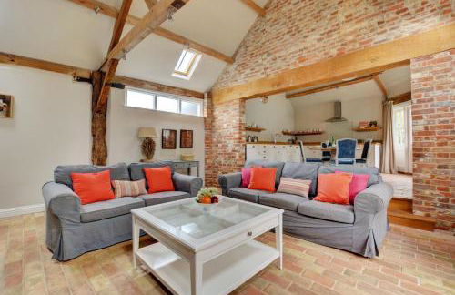 2 Bed in Langham oc-1732 - Photo 1