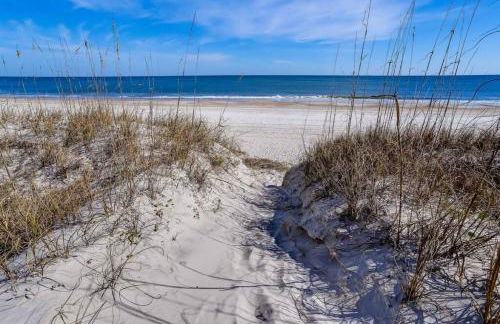 Flamingo Loft - Charming Oceanfront Loft - Multiple Decks - Private Beach Access - Foto 18