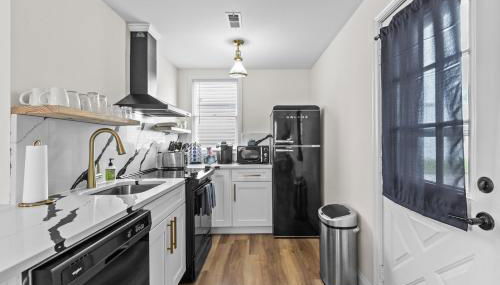 Wentzville One Bedroom Home - Foto 1, stove, dishwasher, toaster