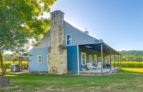 Hot Tub and Creek Views Secluded Perryville Cabin - Foto 32