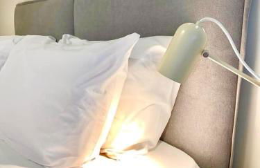 Yellow Five Apartment - Photo 2