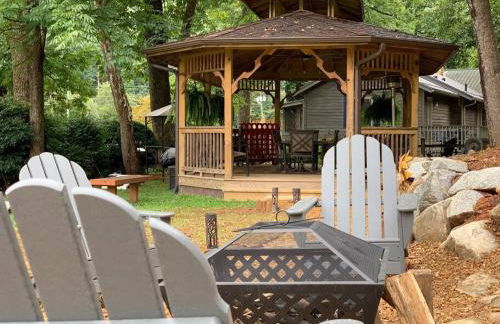 Log Cabin Walkable to Lake Lure & Chimney Rock - Blue Skies - Foto 12