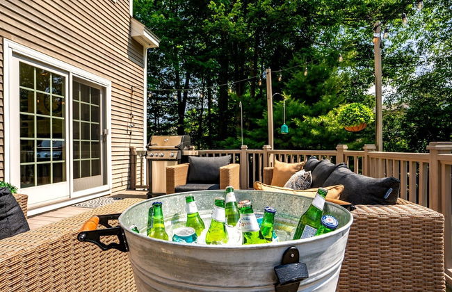 Maine Adventure 3BR Oasis Awaits! - Photo 38