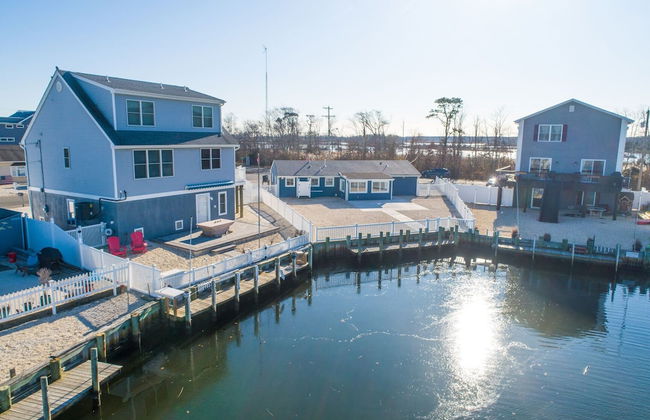 Waterfront Beach House - Photo 33