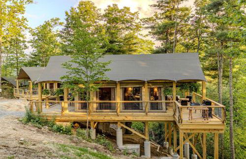 Luxury Family Tree Tent with Private Deck, Soaking Tub & Pizza Oven Near Waterfalls, Zirconia, North Carolina - Foto 29