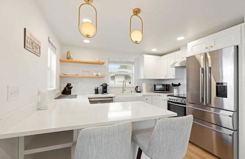 Cozy Bungalow Home 2br, 1ba - 9 min to Tacoma Dome - Foto 8