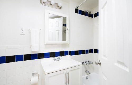 Contemporary 1 Bedroom Apartment in NYC - Foto 7