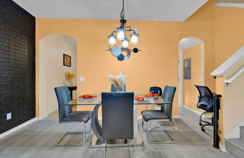 Themed Resort Home 15 min drive to Disney - Foto 8